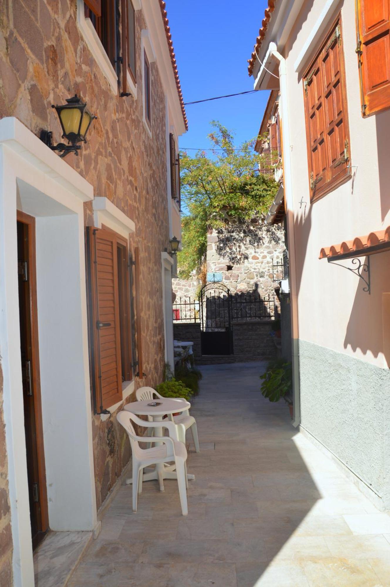 Ferienwohnung Mpaliaka Myrsini Mythimna Exterior foto