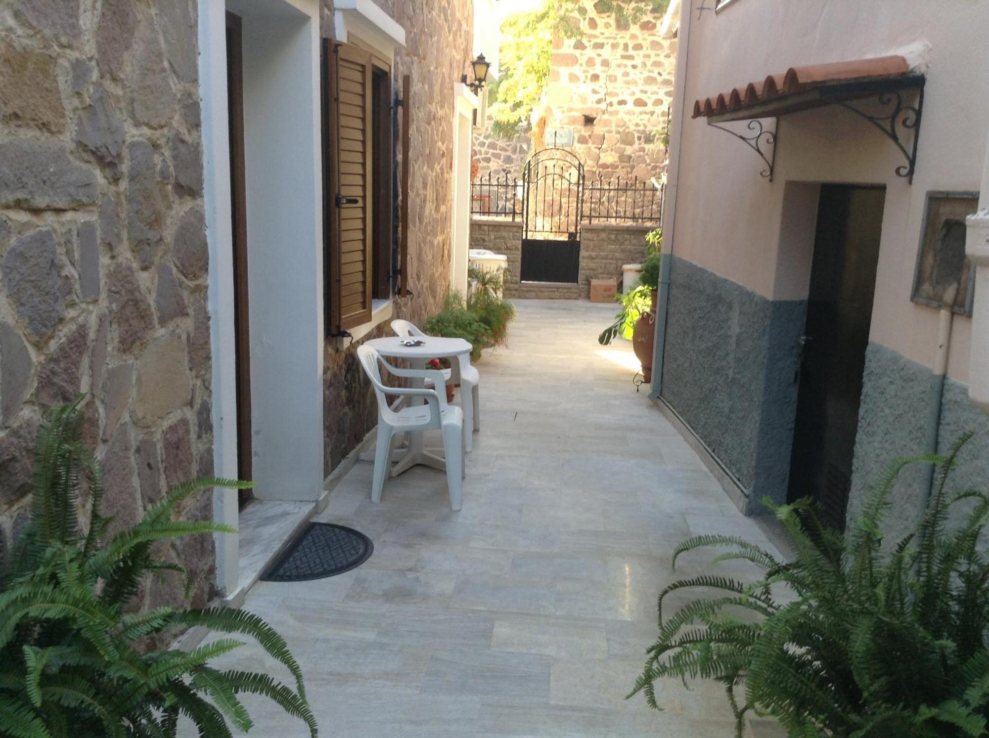 Ferienwohnung Mpaliaka Myrsini Mythimna Exterior foto