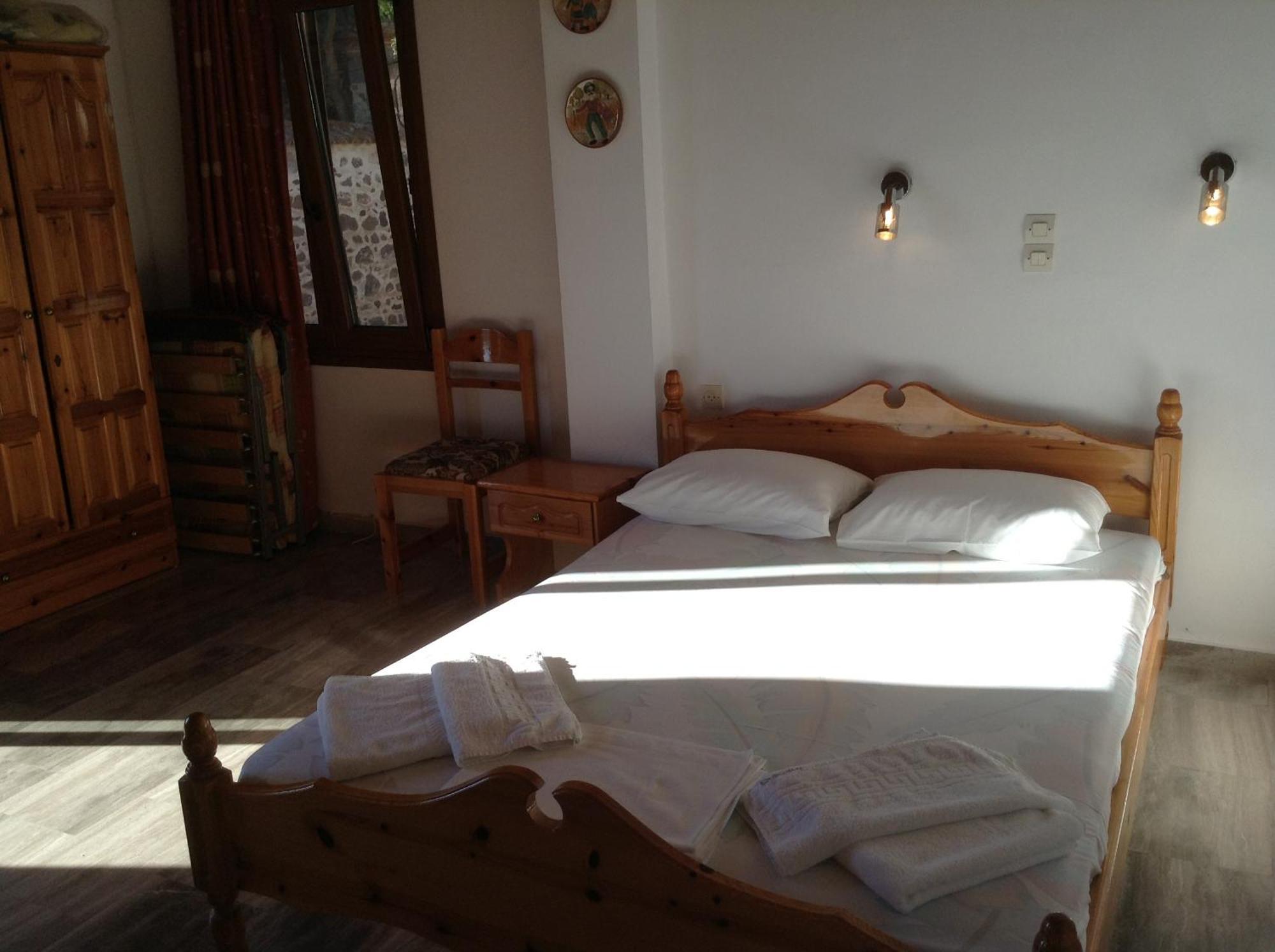 Ferienwohnung Mpaliaka Myrsini Mythimna Zimmer foto